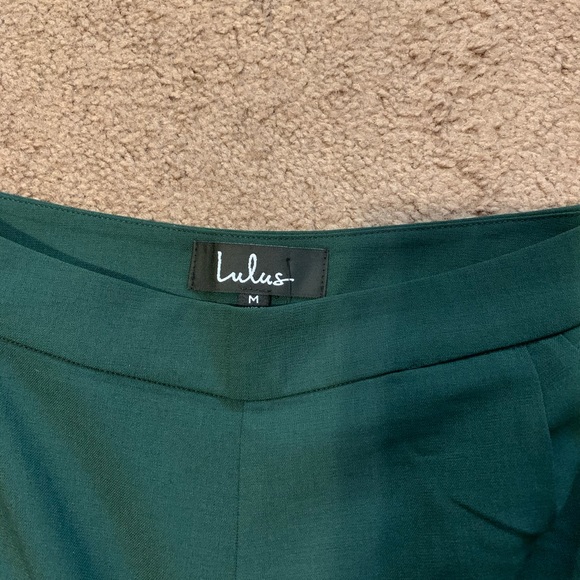 Lulu’s pants - Picture 2 of 3